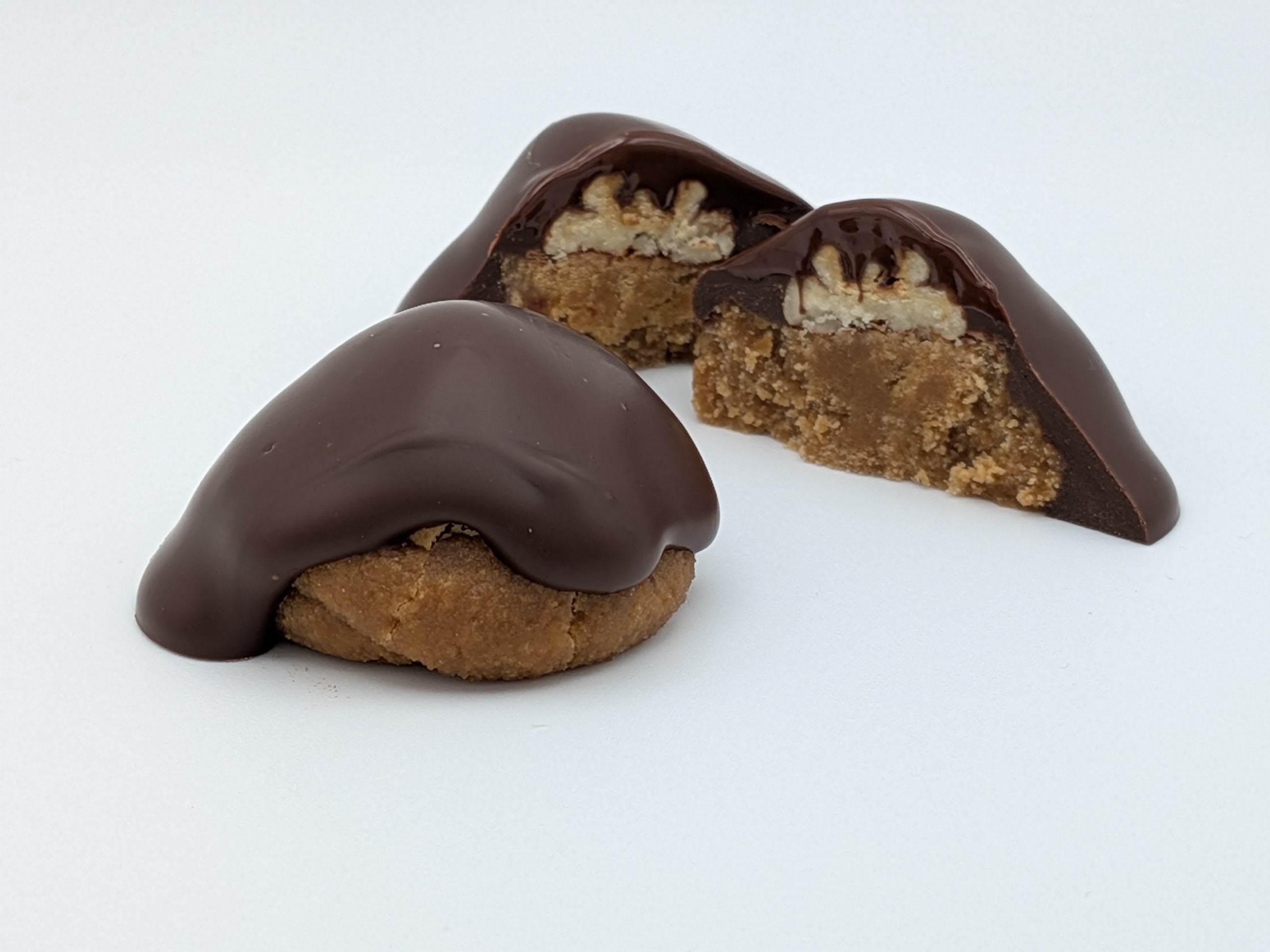 Dark Chocolate Caramel Pecan Clusters (Scurtles)